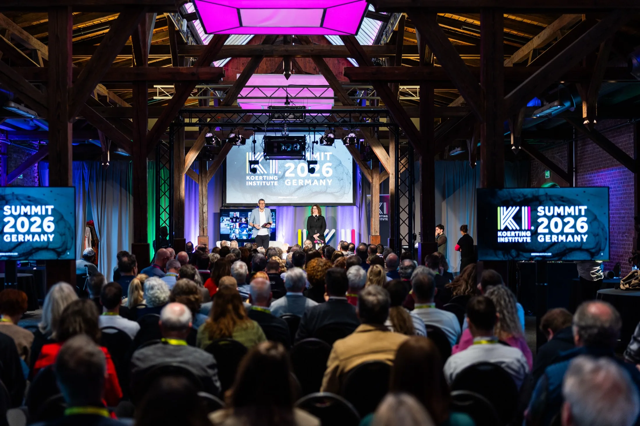 KI-Summit Germany – Bühne, Teilnehmer, Energie